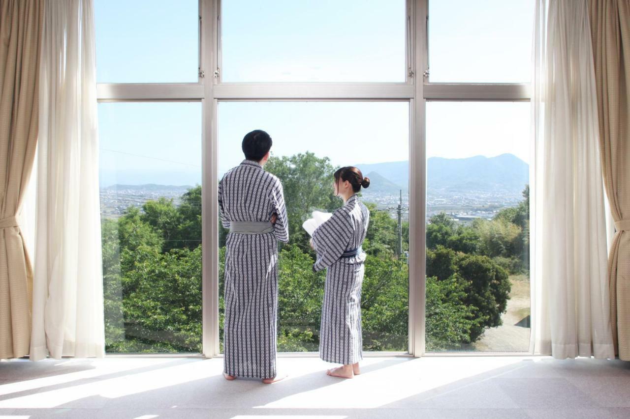 Michi No Eki Fureai Park Mino Hotel Mitoyo Buitenkant foto
